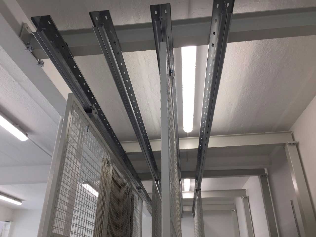 Support Beam Track For Picture Racking